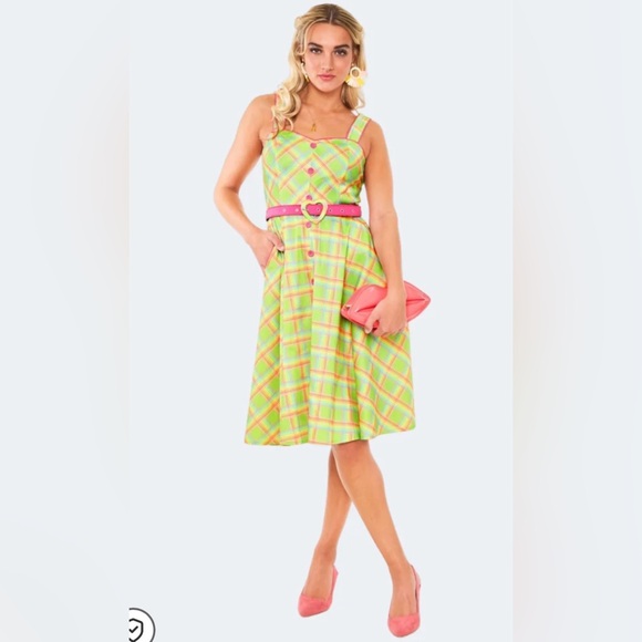 Voodoo Vixen Dresses & Skirts - 💖Voodoo Vixen Vintage Plaid Dress Heart Belt Green Pink Size M
